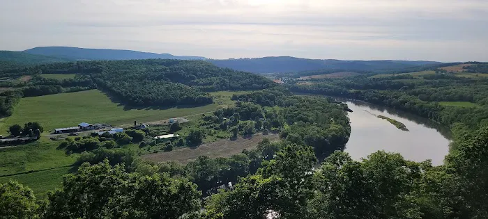 Alpine Meadow Lakes Picture 2