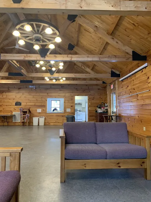 Lion’s Cabin Picture 3