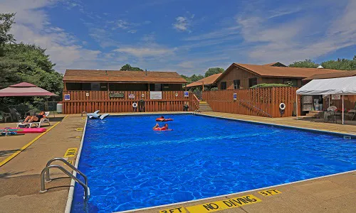 White Pines Campsites Picture 4