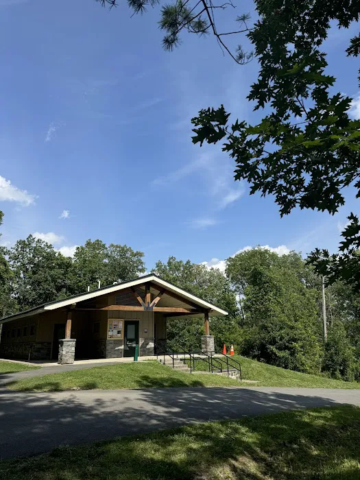 Thompson's Lake Campground Picture 7