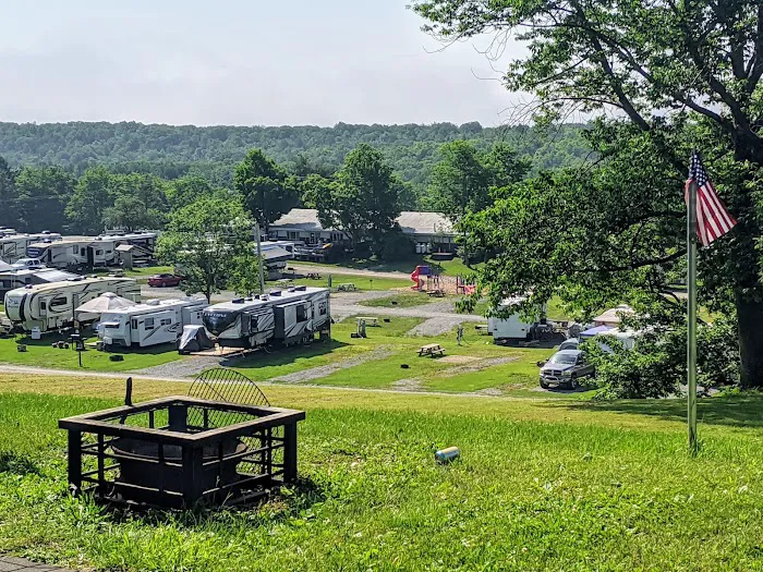 Frosty Acres Campground Picture 8