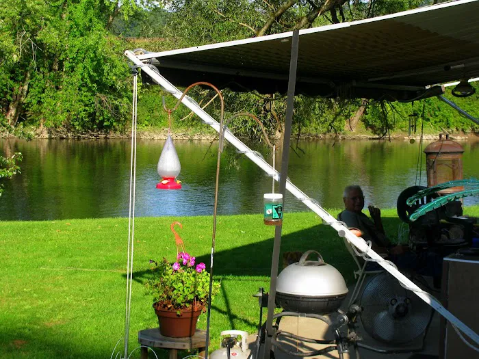 Tall Pines Campground & River Adventures Picture 10