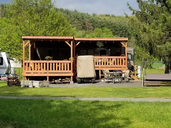 Ideal Park Campground Picture 4