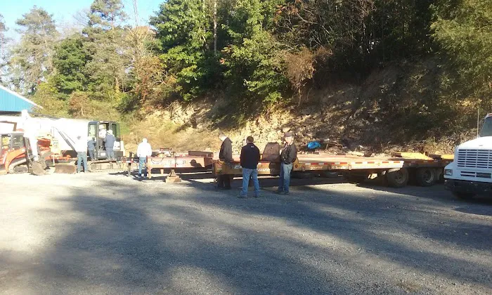 Ideal Park Campground Picture 9