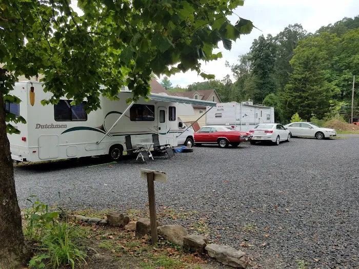 Memory Lane Campground Picture 8