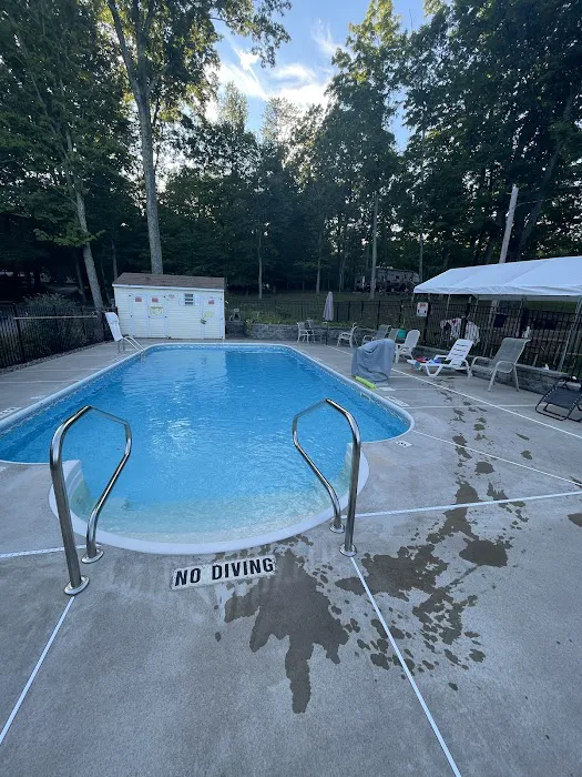 Whispering Pines Camping Estates Picture 7