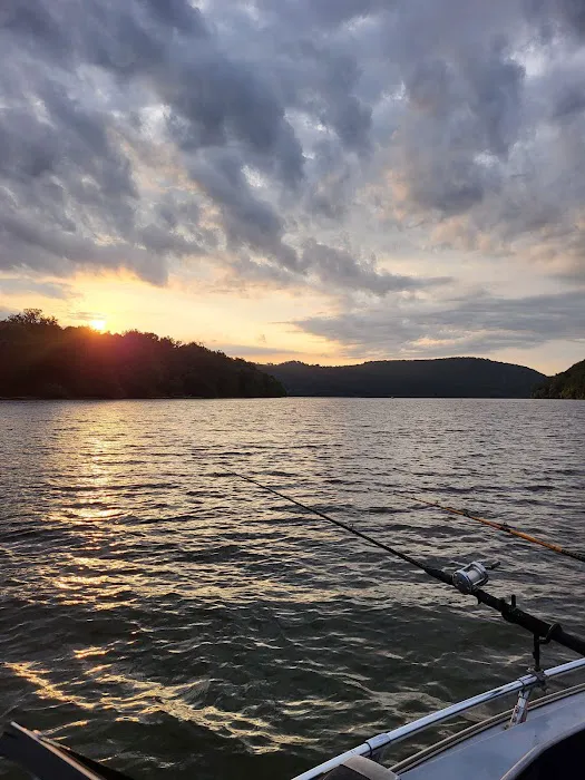 Gamler's Boat Yard Campgrounds Picture 3