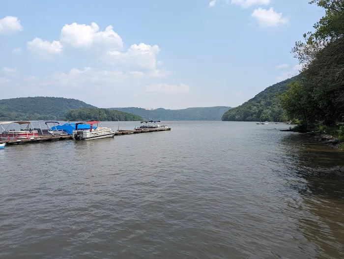 Gamler's Boat Yard Campgrounds Picture 7