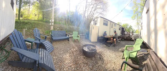 Gamler's Boat Yard Campgrounds Picture 4