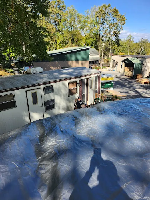 Gamler's Boat Yard Campgrounds Picture 6