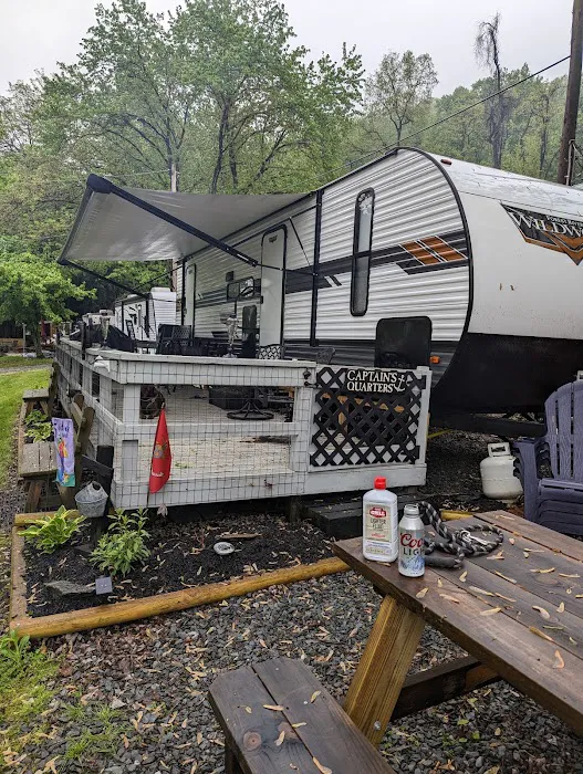 Gamler's Boat Yard Campgrounds Picture 8