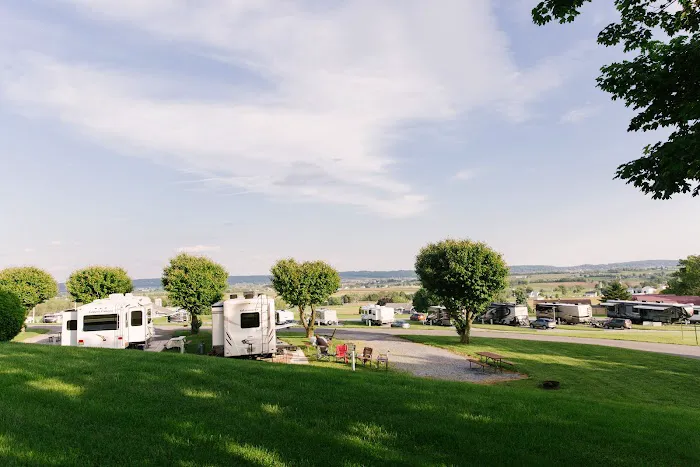 Lancaster / New Holland KOA Journey Picture 4