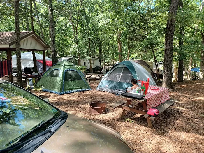 Big Oaks Campground Picture 8