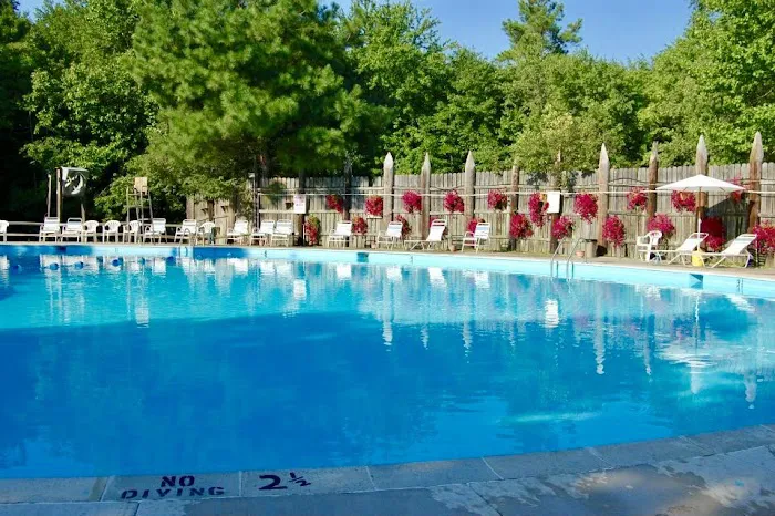 Holly Lake Campsites - Holly Lake Camp Store & Grill Picture 6