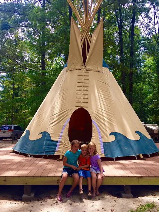 Holly Lake Campsites - Holly Lake Camp Store & Grill Picture 10