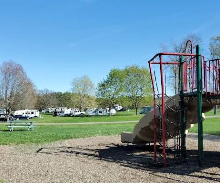 Hickories Park Camping and BBQ Area