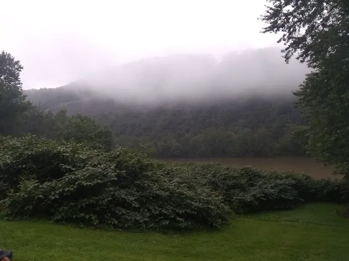 Riverside Acres Picture 7