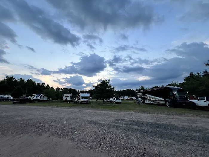 Lake Compounce Campground Picture 4