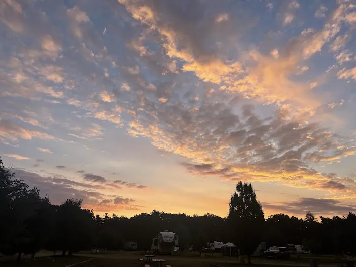 Lake Compounce Campground Picture 10