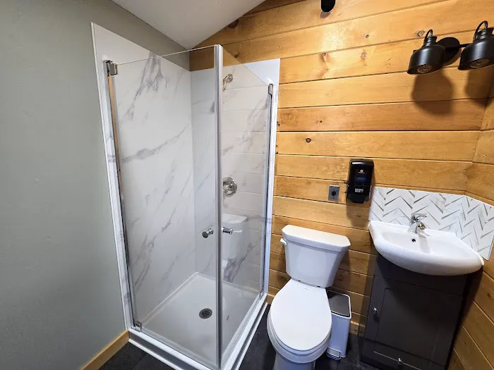 Pioneer Valley RV Campground Picture 6