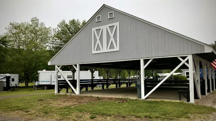 Riverdale Farm Campsite Picture 3