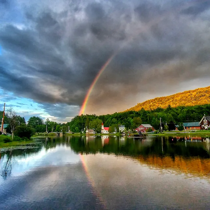 3 Acre Woodz Luxury Canvas Lodges Picture 8