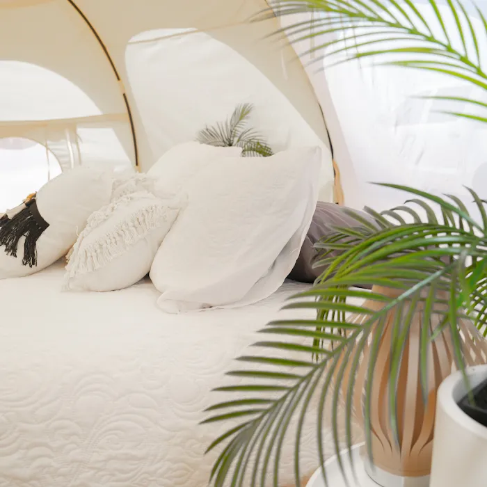 3 Acre Woodz Luxury Canvas Lodges Picture 10