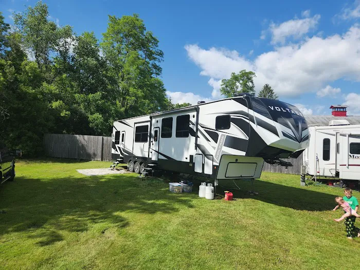 Brookview RV Park & Camping Picture 7