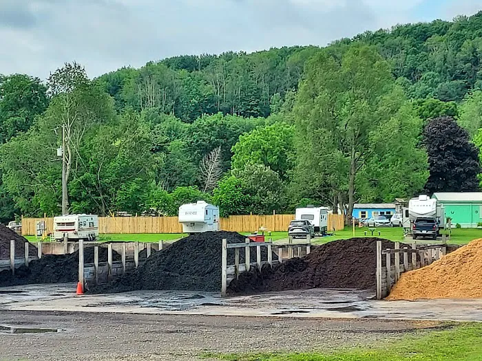 Alpine Clippers / Sunrise Seasonal Campground Picture 1