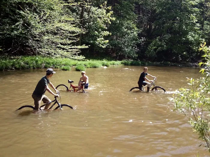 Hemlock Valley Campground Picture 8