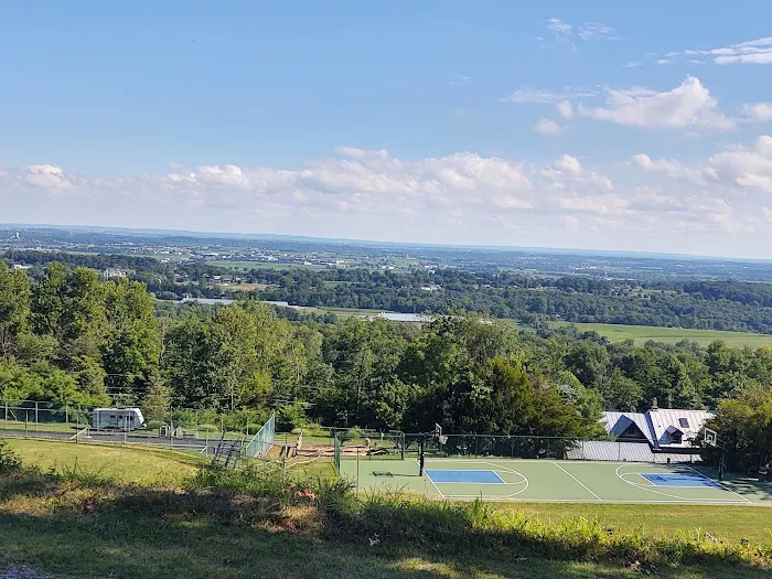 Starlite Camping Resort Picture 2