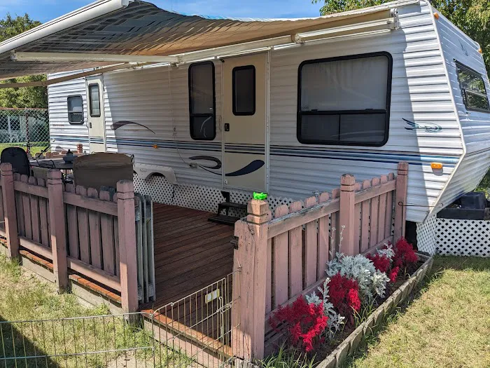 Pine Tree Campground Picture 2