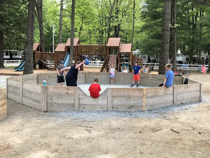 Adventure Bound Camping Resorts - Deer Run Picture 1