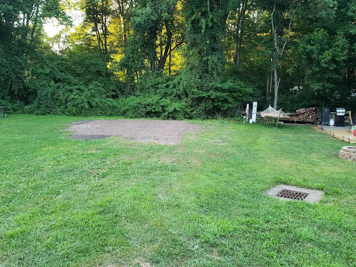 Wolf's Den Family Campground Picture 4