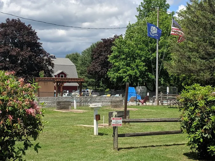 Wolf's Den Family Campground Picture 2