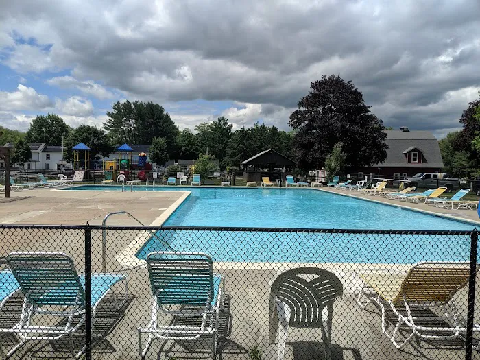 Wolf's Den Family Campground Picture 8