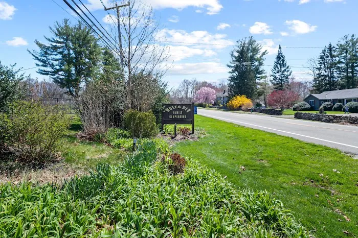 Wolf's Den Family Campground Picture 5