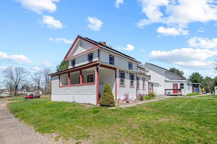 Wolf's Den Family Campground Picture 10