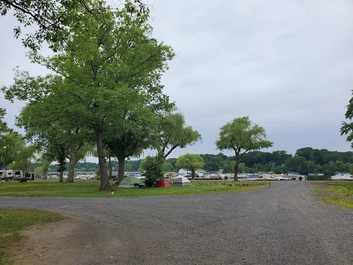 Lee's Park Picture 7