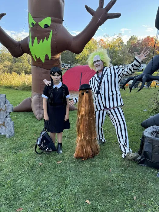 Trails End Campground and Mobile Home Park Picture 3