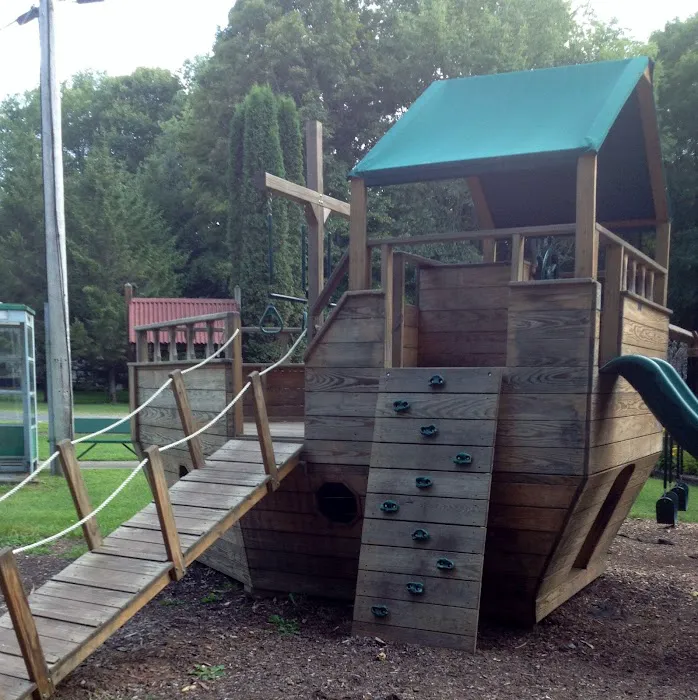 Trails End Campground and Mobile Home Park Picture 8