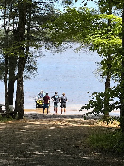 Rock Hollow Picture 4