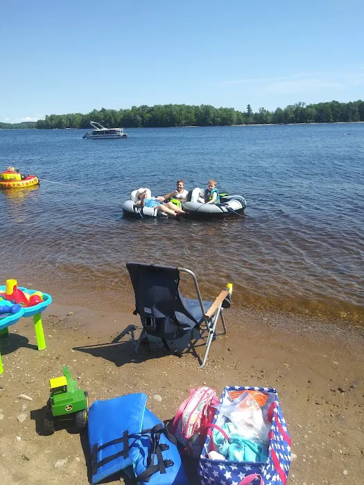 Adirondack Lakeside RV Park Picture 2