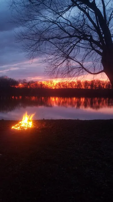 Stiely's Rivershore Campground Picture 9