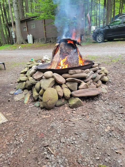 Creekside Manor Campground Picture 9