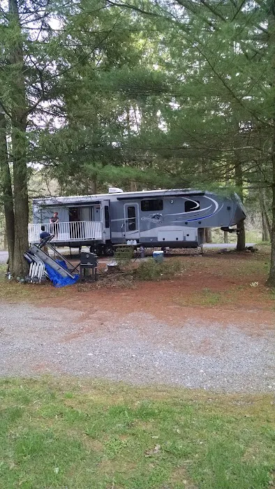Creekside Manor Campground Picture 7