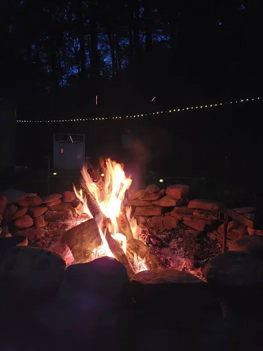 Creekside Manor Campground Picture 6