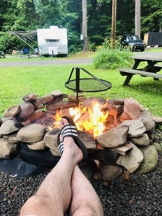 Creekside Manor Campground Picture 1