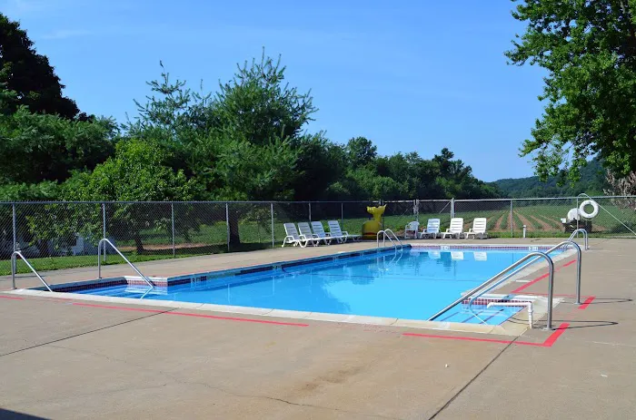 Riverside Campground Picture 10