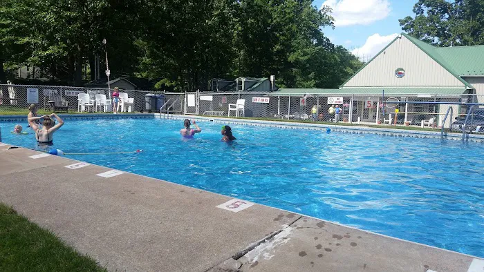 Pinch Pond Family Campground Picture 4